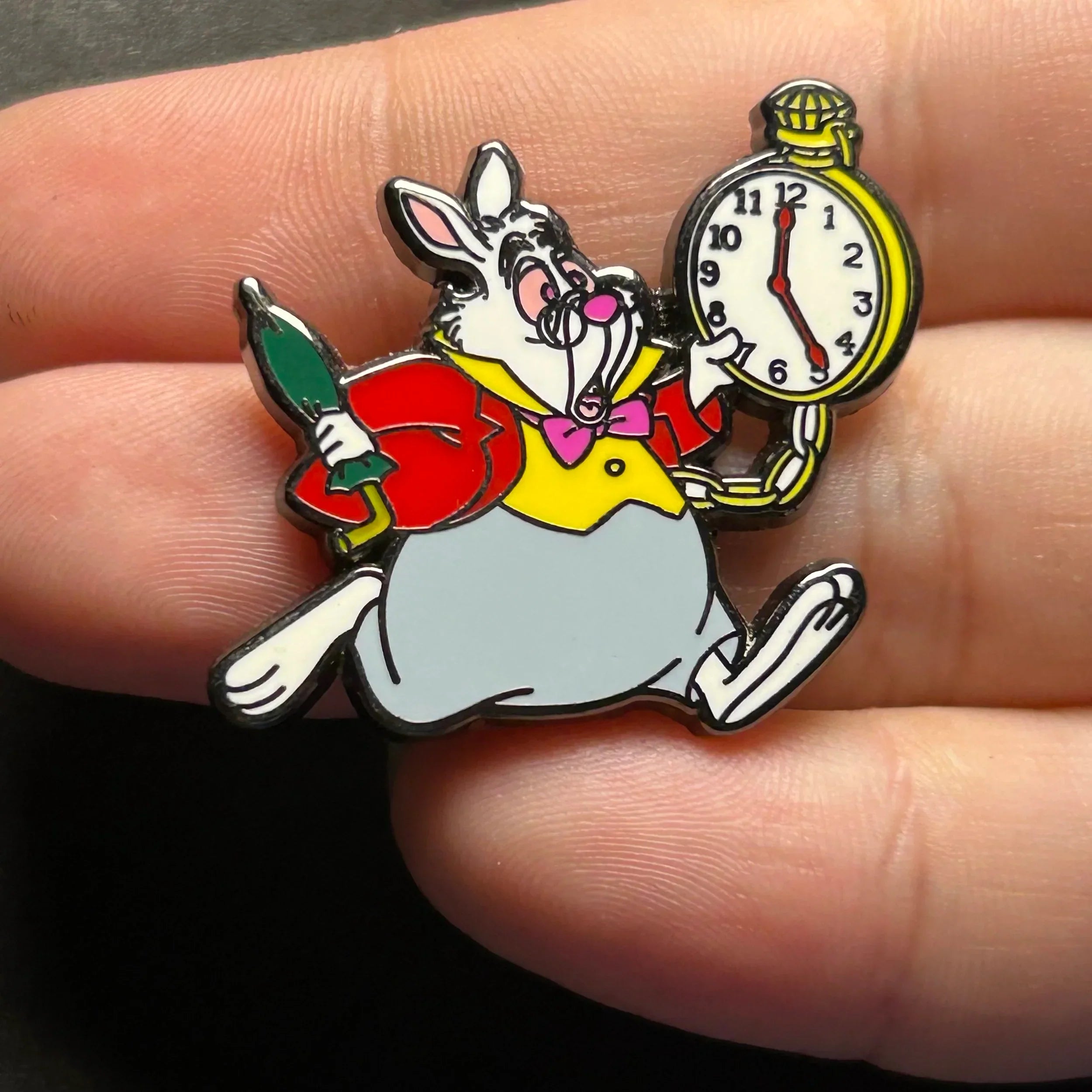 Loungefly - White Rabbit - Alice In Wonderland -  Tiny - Disney Pin