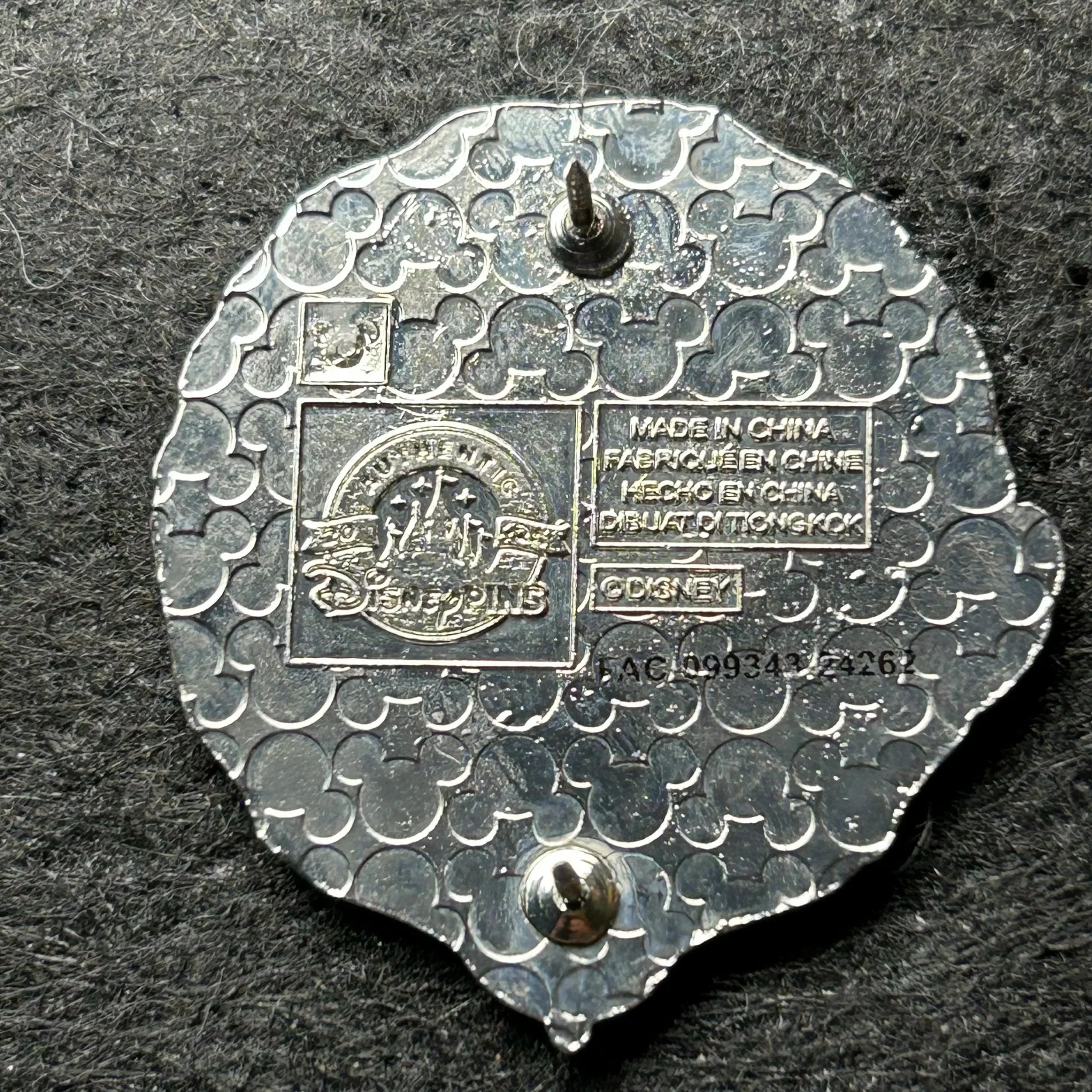 2024 - Stitch - Adventureland - Mystery Pin