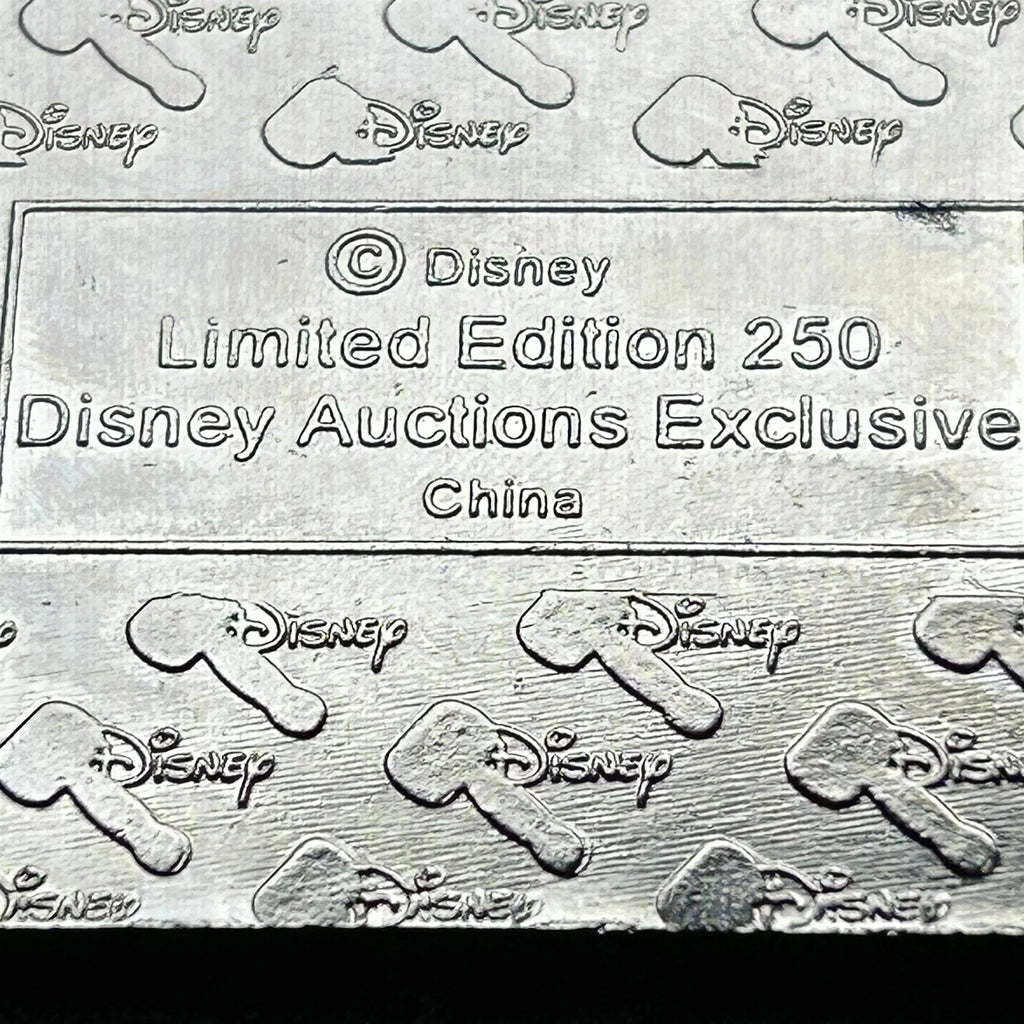 2003 - Disney Auctions - Shy Mickey Mouse - LE 250 - Disney Pin