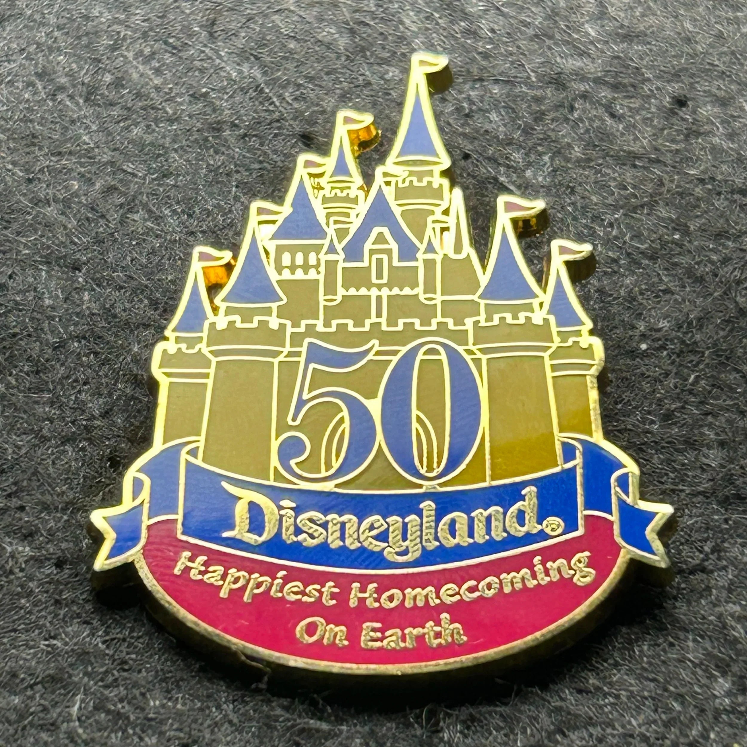 2004 - DLR - Castle - 50th- Disney Pin
