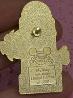 2002 - Mickey Mouse - Arbor Day - LE 3,500 - Disney Pin