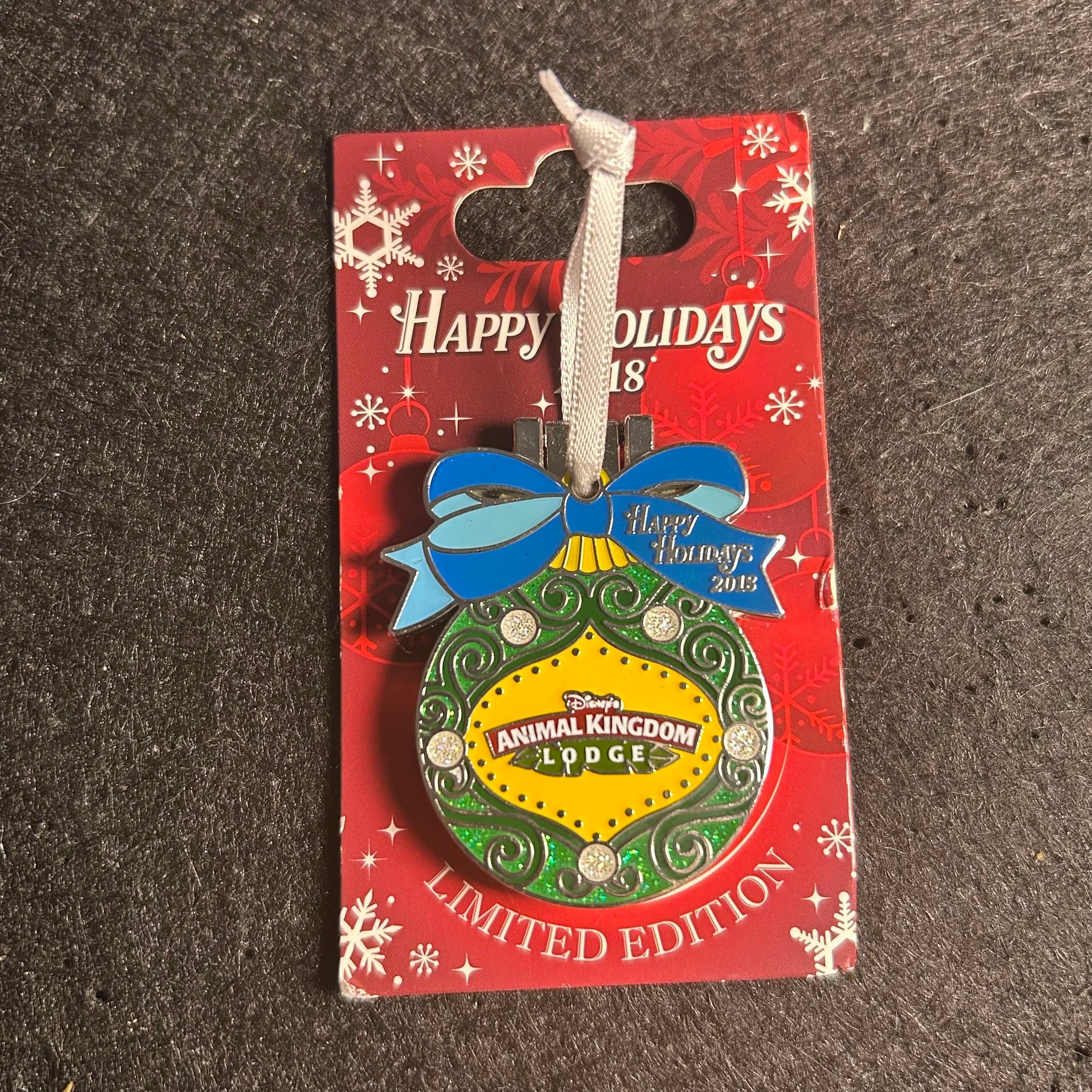 2018 - Timon and Pumbaa - With Grub - Animal Kingdom Lodge - Holiday - Ornament - LE - Disney Pin