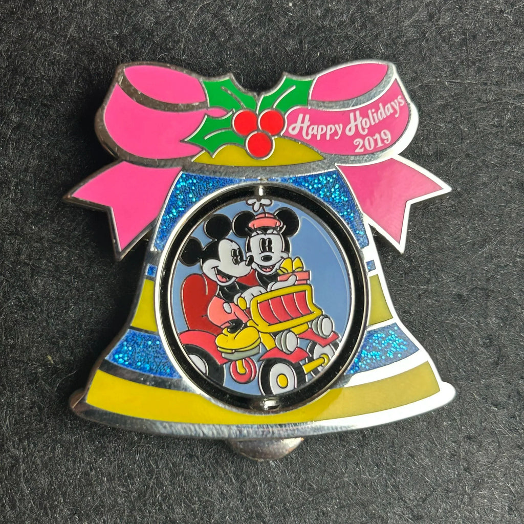 2019 - Mickey and Minnie Mouse in Car - Boardwalk Resort - LE 1,500 - Disney Pin