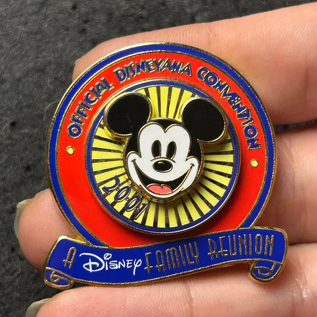 2001 - Mickey Mouse - A Disney Family Reunion - Disney Pin