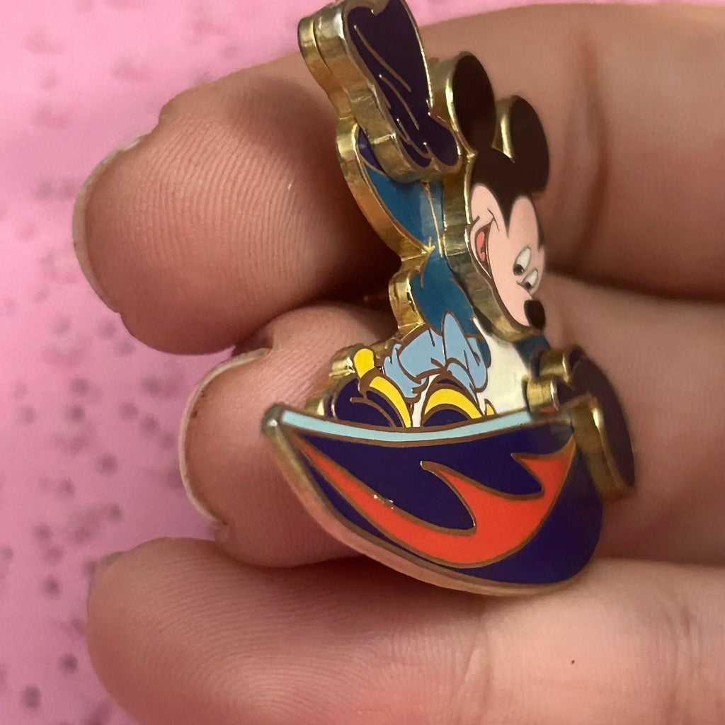 2003 - Mickey Mouse - Snowboarding - Extreme Spots - Disney Pin