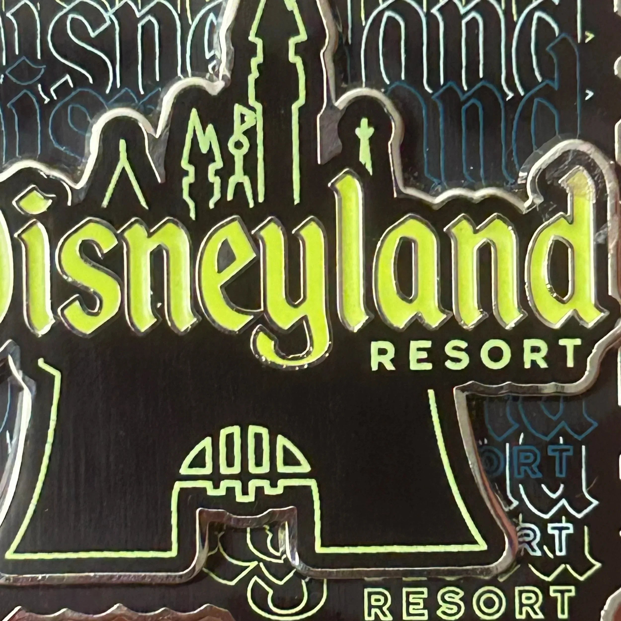 2022 - DLR - Castle - Disney Pin