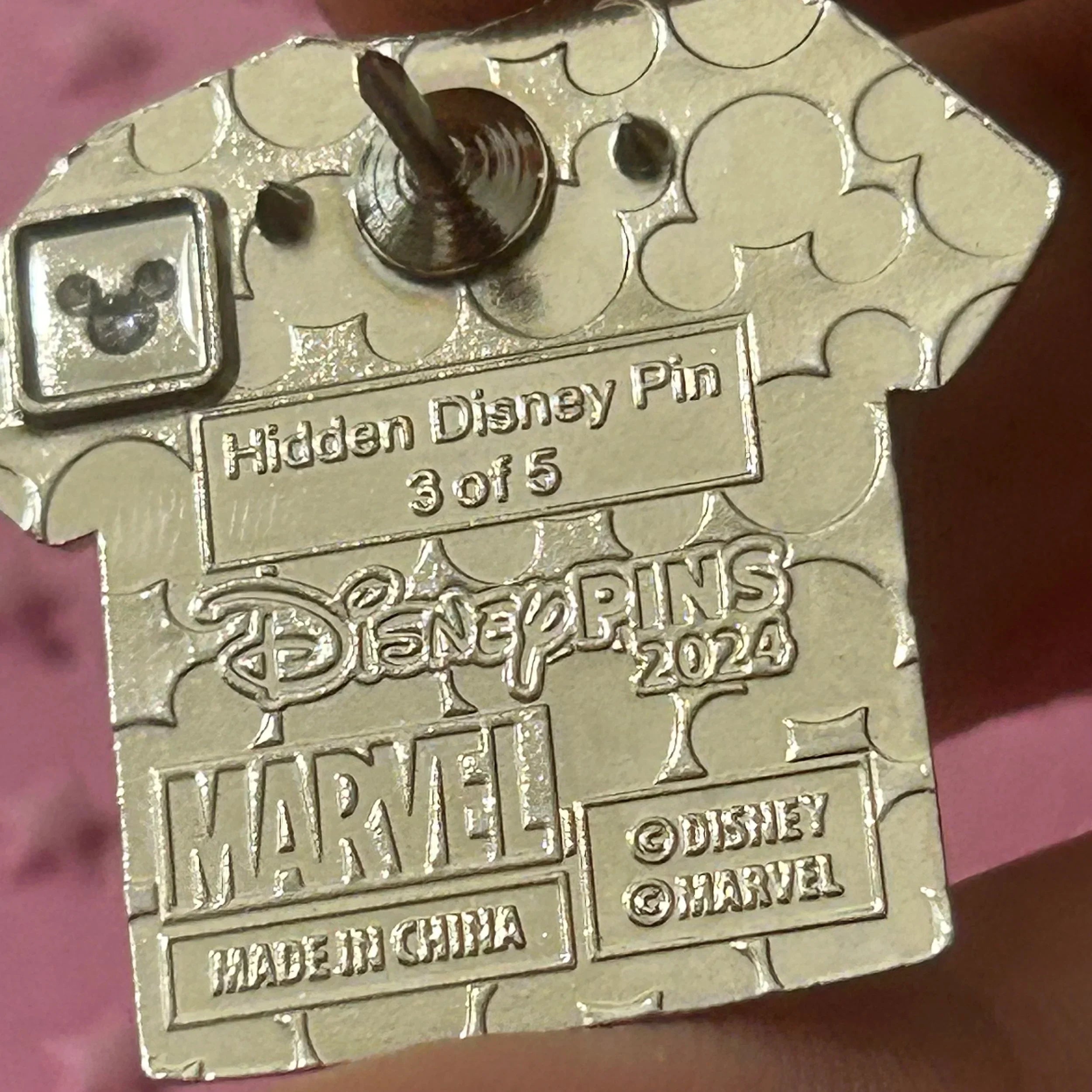 2024 - Thor - Marvel - Hidden Disney Tshirt - Disneyland - Pin